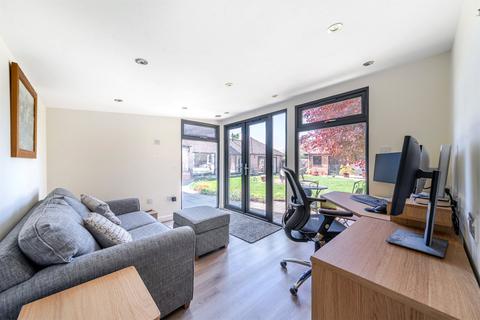 4 bedroom detached house for sale, Tatling Grove, Walnut Tree, Milton Keynes, Buckinghamshire, MK7