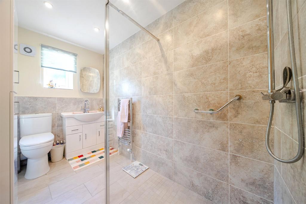 Annexe Shower Room