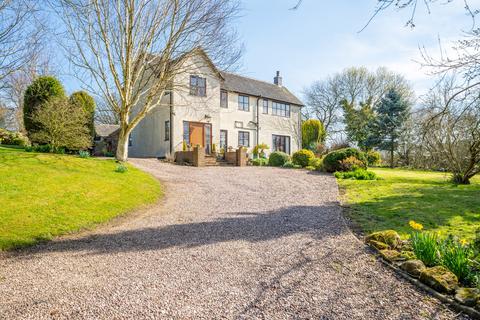 4 bedroom detached house for sale, Eaves Lane Stoke-on-trent, Staffordshire, ST2 8LY