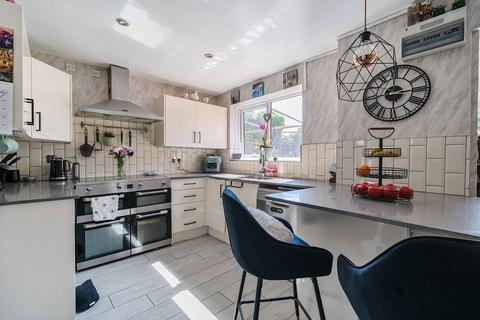 100 Stag Hill, Basingstoke, RG22 6JQ