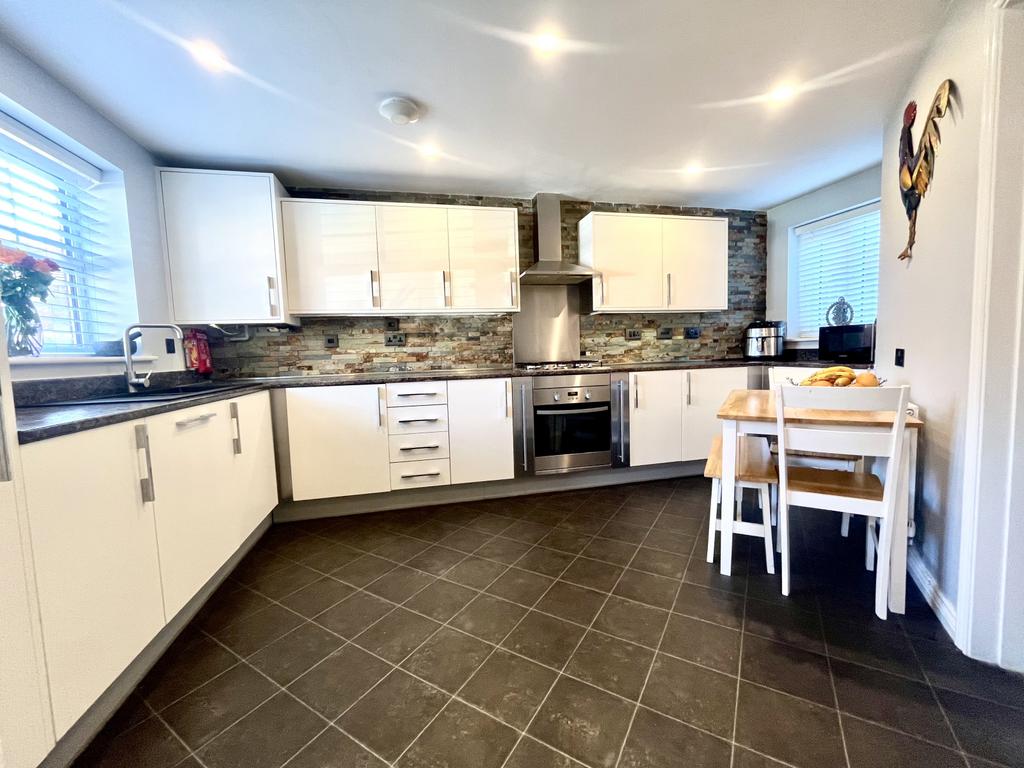 Dining Kitchen