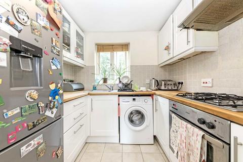 11 Manor House Way, Isleworth, TW7 6BJ