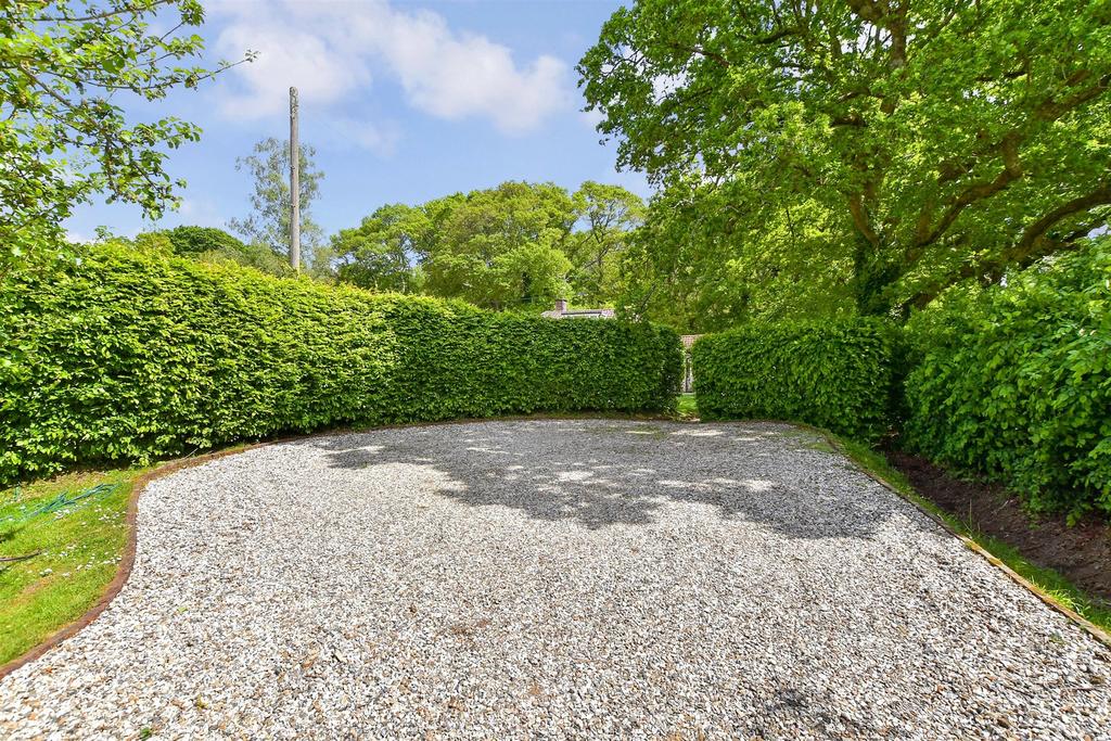Driveway/Parking