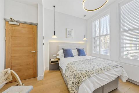 Apartment to rent, Shirland Road, London W9