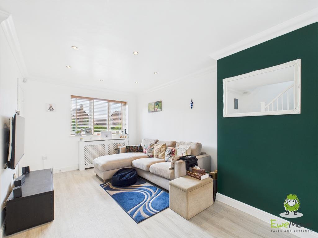Ewe Move Estate Agents Basingstoke - Chaldon Green