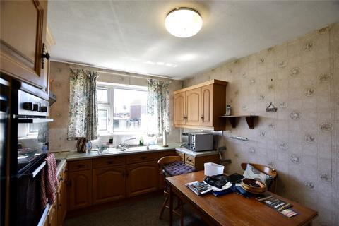 3 bedroom semi-detached house for sale, Trent Road, Shaw, Oldham, Greater Manchester, OL2