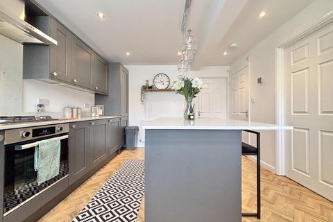 4 bedroom detached house for sale, Hart Hills, Hemingfield, Barnsley