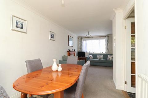 8 Buckhurst Drive, Cliftonville, Margate, CT9 3HT