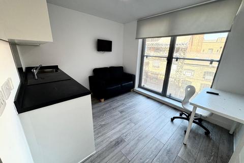 Studio to rent, Standard Studio, Norfolk House, L1