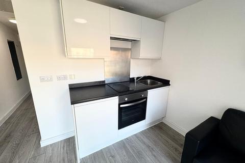 Studio to rent, Standard Studio, Norfolk House, L1