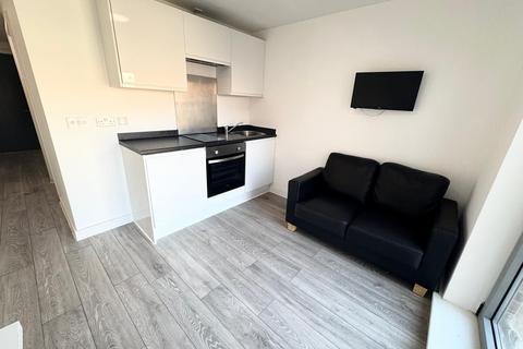 Studio to rent, Standard Studio, Norfolk House, L1