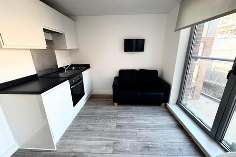 Studio to rent, Standard Studio, Norfolk House, L1