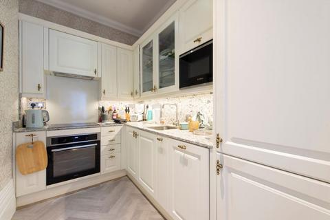 2 bedroom flat for sale, Gray's Inn Road, London WC1X