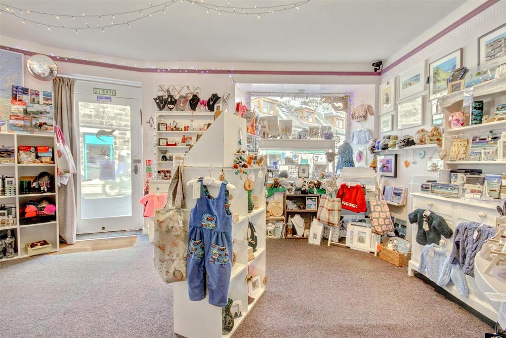 Retail unit