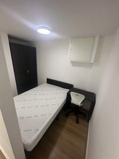 Studio to rent, Standard Studio, Norfolk House, L1