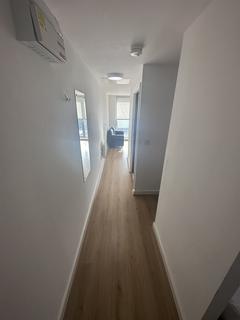 Studio to rent, Standard Studio, Norfolk House, L1