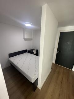 Studio to rent, Standard Studio, Norfolk House, L1