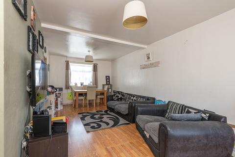 3 bedroom semi-detached house for sale, Whincover Gardens, Leeds LS12
