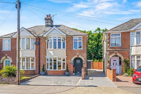 28 Elmhurst Drive, Ipswich, IP3 0PB