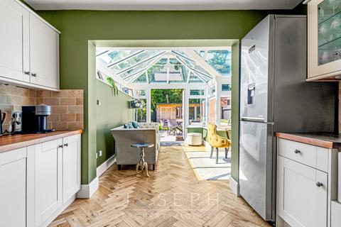 28 Elmhurst Drive, Ipswich, IP3 0PB