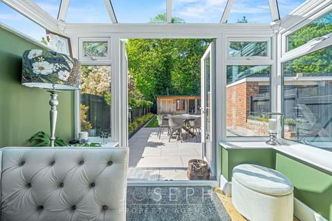 28 Elmhurst Drive, Ipswich, IP3 0PB