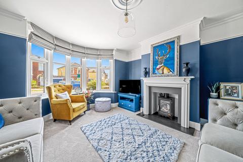 28 Elmhurst Drive, Ipswich, IP3 0PB