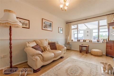 4 Claytons Close, Springhead, Oldham, OL4 4NT