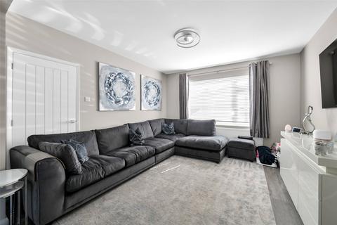12 Lydd Road, Bexleyheath, DA7 5PB