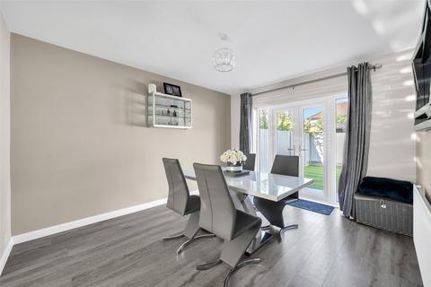 12 Lydd Road, Bexleyheath, DA7 5PB