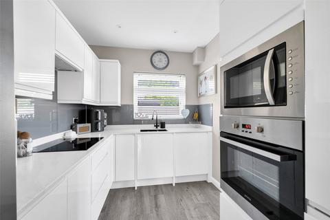 12 Lydd Road, Bexleyheath, DA7 5PB