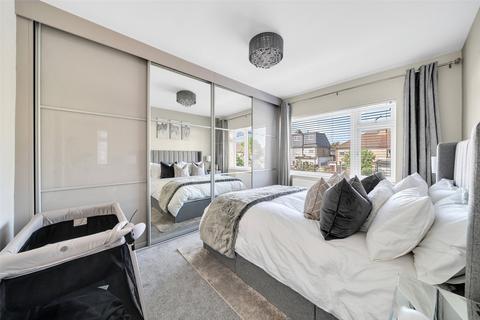 12 Lydd Road, Bexleyheath, DA7 5PB