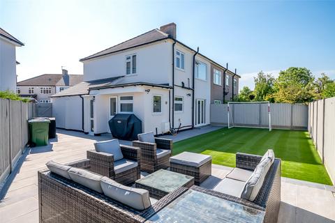 12 Lydd Road, Bexleyheath, DA7 5PB