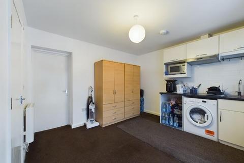 16 Willenhall Drive, Hayes, UB3 2UT