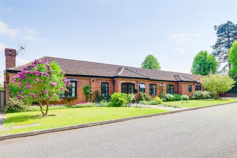 3 bedroom detached bungalow for sale, Hill Farm Court, Edwalton NG12