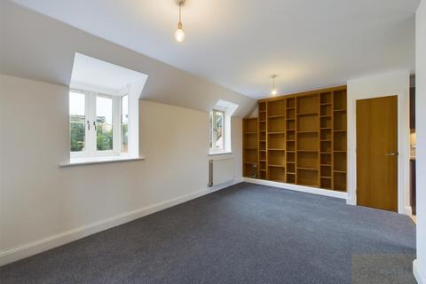 2 bedroom coach house to rent, Robin Close, Abbeydale