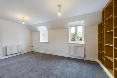 2 bedroom coach house to rent, Robin Close, Abbeydale