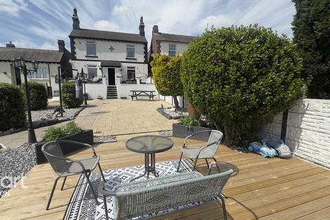 3 bedroom detached house for sale, Kingsway, Ilkeston