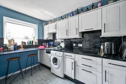 2 bedroom flat for sale, Belgrave Court, Blackheath, London, SE3