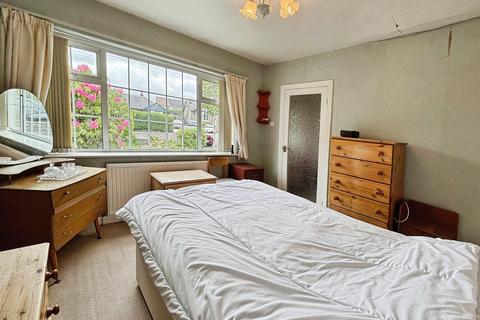 298 Beacon Road, Bradford, BD6 3DU