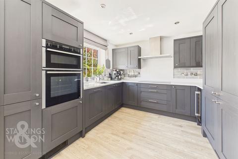 4 bedroom detached house for sale, Arminghall Close, Poringland, Norwich