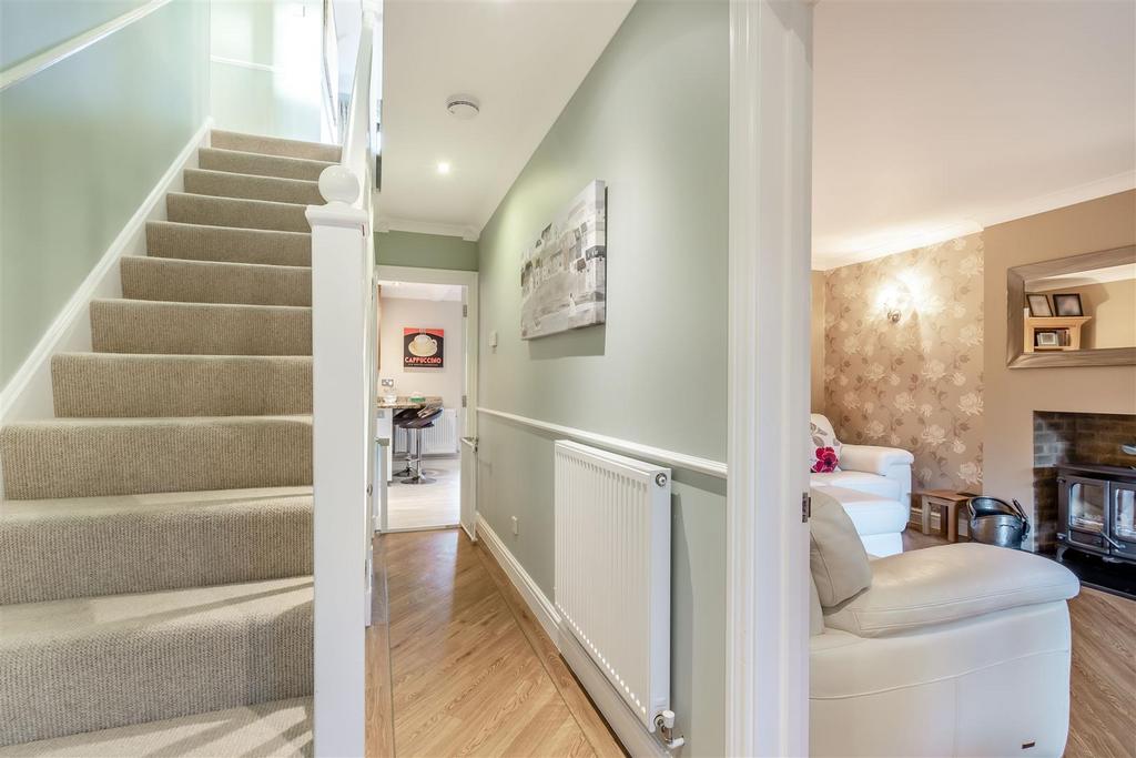 8527408-interior08.jpg