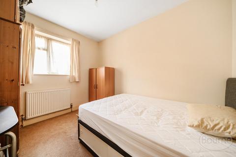 2 bedroom semi-detached house for sale, Aldershot Road, Guildford, Surrey, GU2