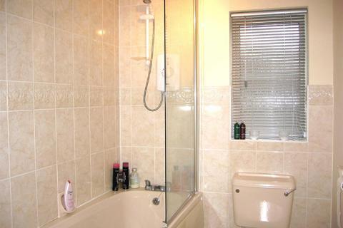2 bedroom apartment for sale, Tiverton Drive, WILMSLOW