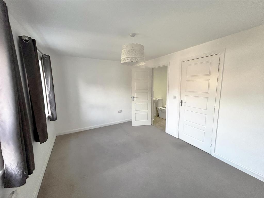 BACK BEDROOM.jpg