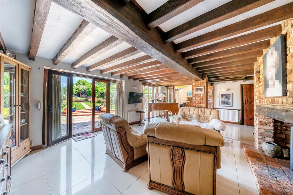 Reception Room.jpg