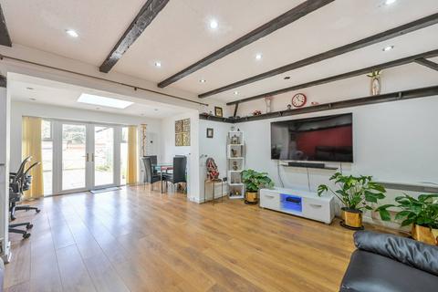 3 bedroom terraced house for sale, Renfrew Close, Beckton, London, E6