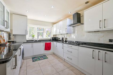 Renfrew Close, Beckton, London, E6