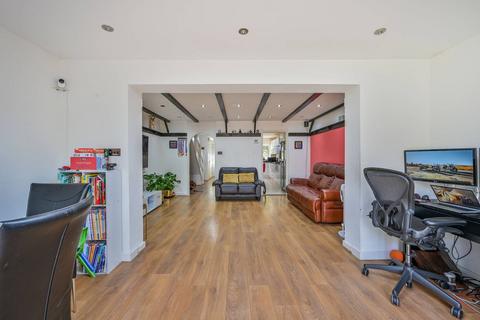 3 bedroom terraced house for sale, Renfrew Close, Beckton, London, E6