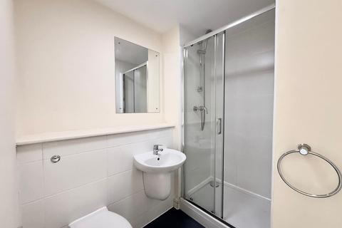 Studio to rent, Standard Studio, Norfolk House, L1