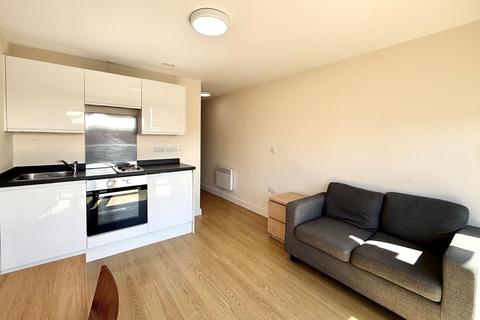Studio to rent, Standard Studio, Norfolk House, L1